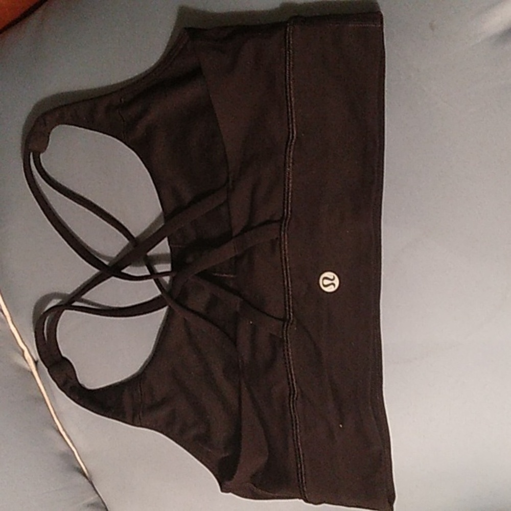 Lululemon bra 8